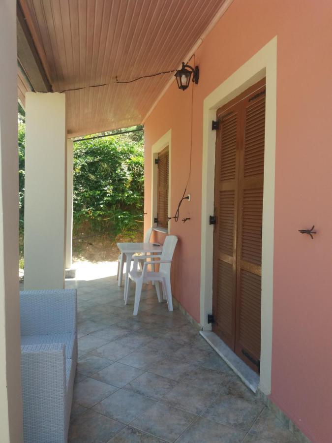 Theos Apartments Agios Stefanos Avliotes  Buitenkant foto