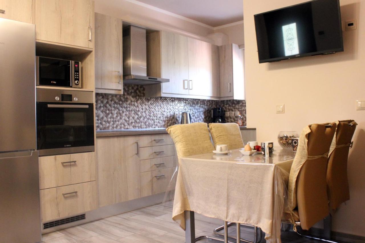 Theos Apartments Agios Stefanos Avliotes  Buitenkant foto